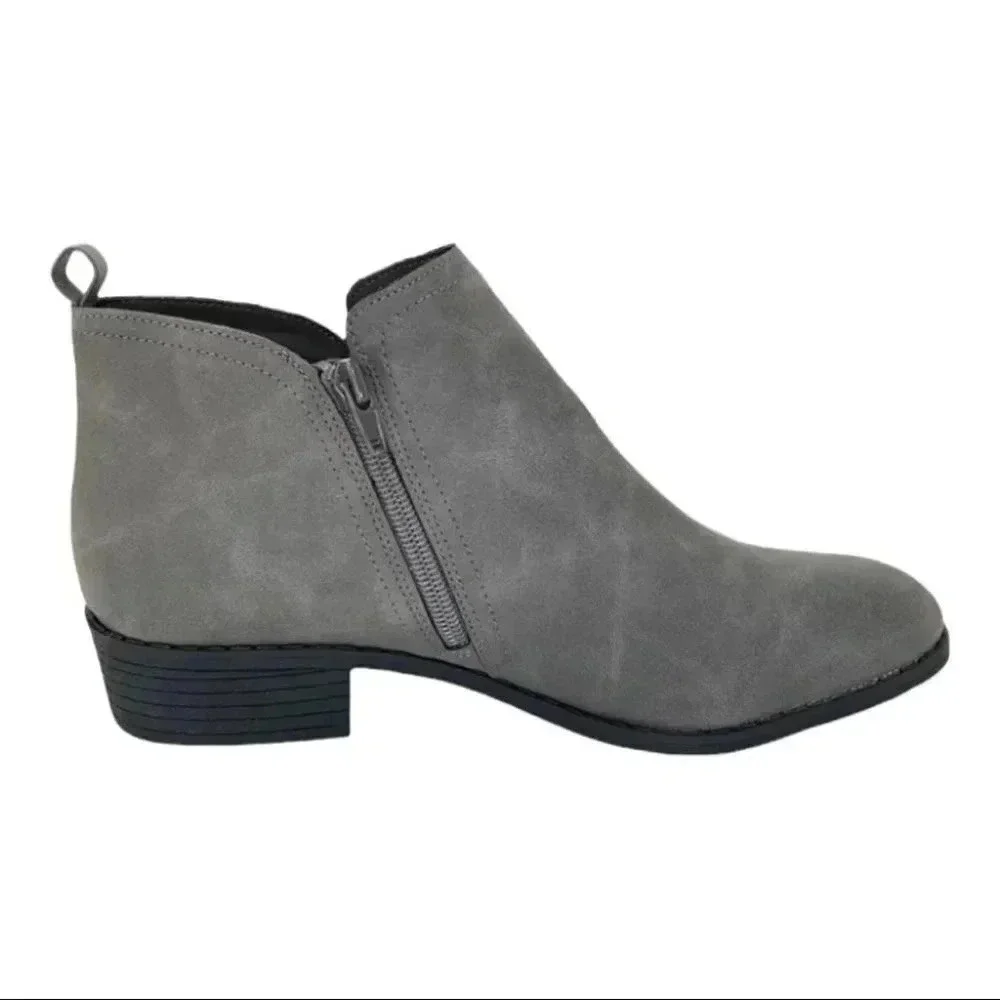 Sun + Stone Cadee Grey Faux Leather Womens Booties